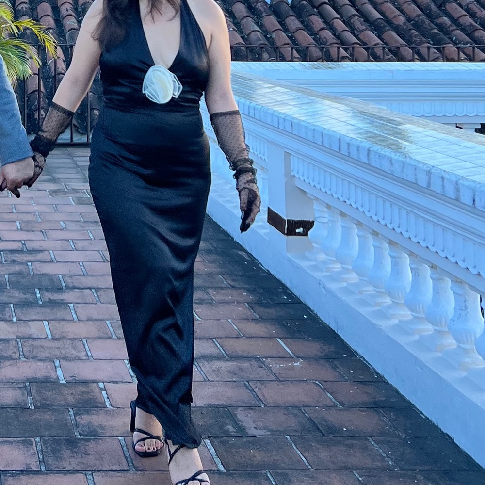 12th Tribe ALL BLACK dress! Perfect for weddings, prom, bridesmaids, etc